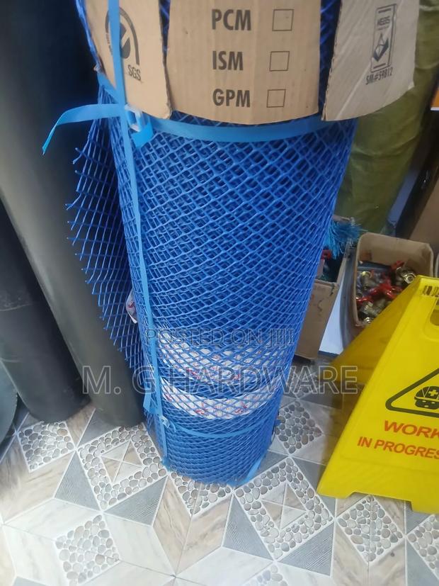 Plastic /Poultry Mesh 25m - thumbnail 2