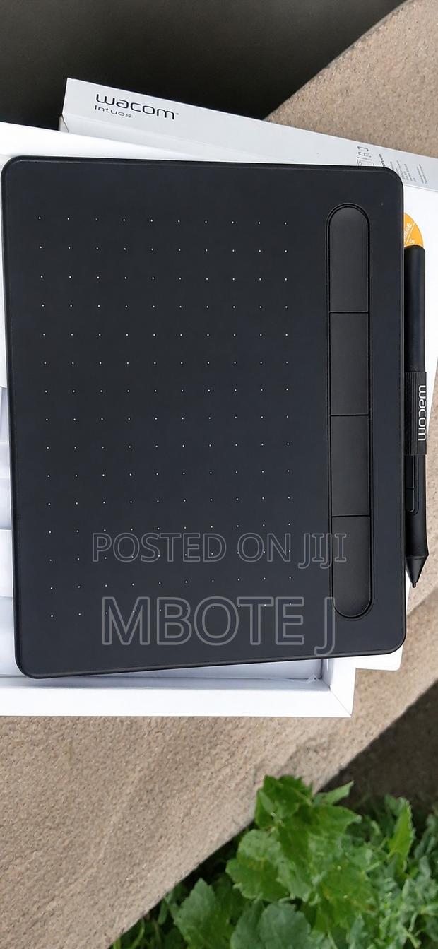 Wacom Intuos S Creative Pen Tablet (Black)