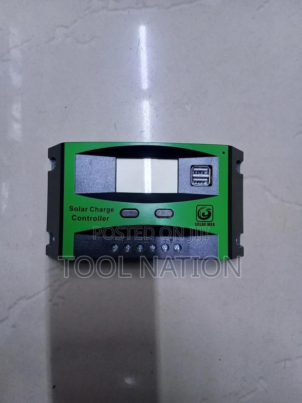 30A Solar Max Charger Controller - main view