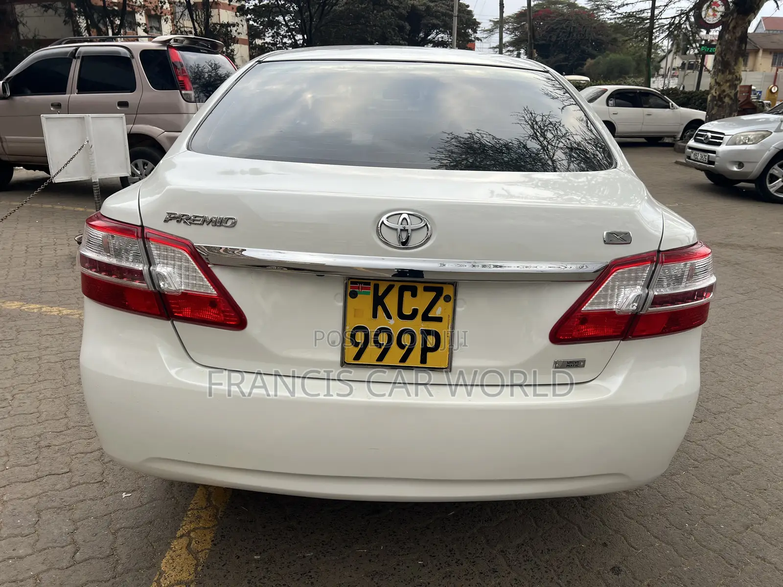 Toyota Premio 2015 Off white