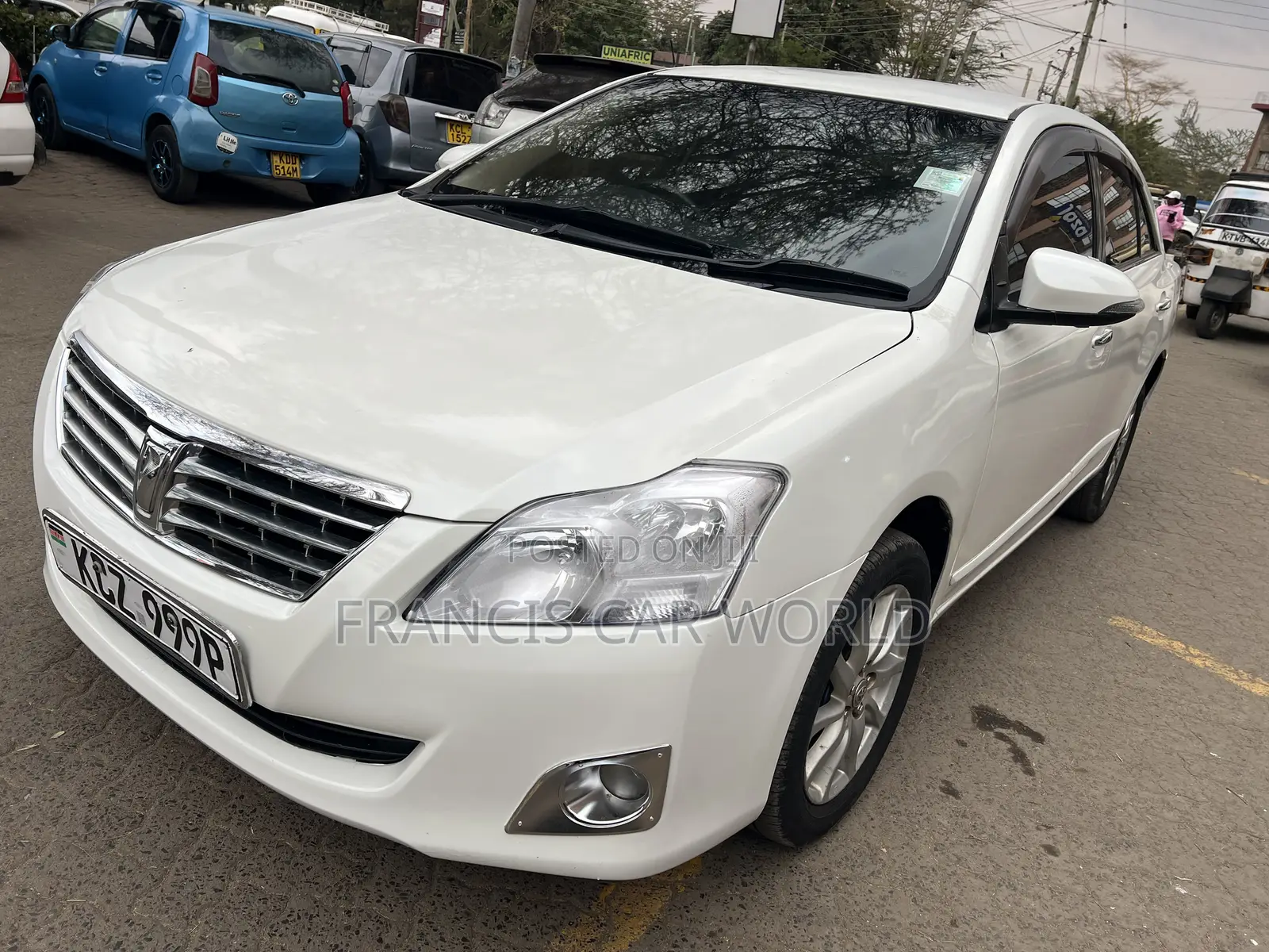 Toyota Premio 2015 Off white