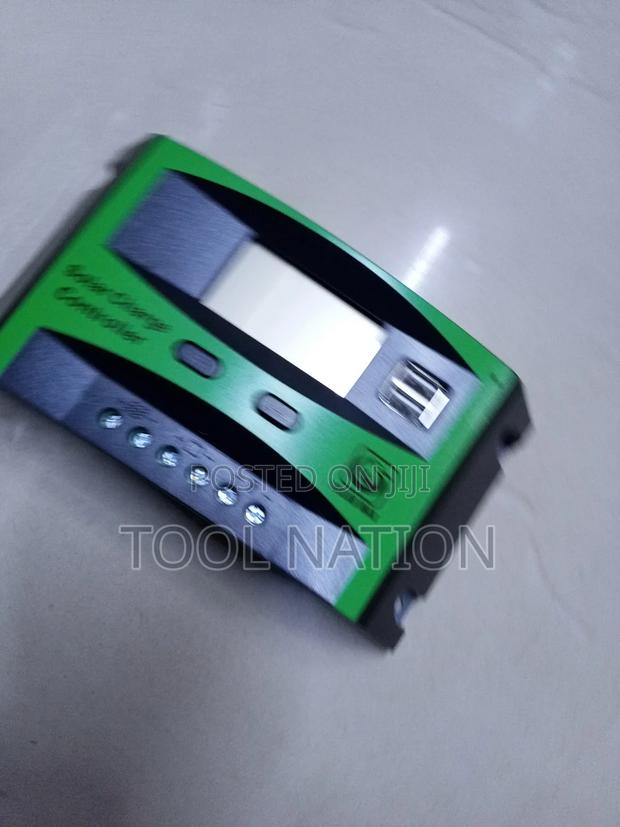 30A Solar Max Charger Controller - thumbnail 2