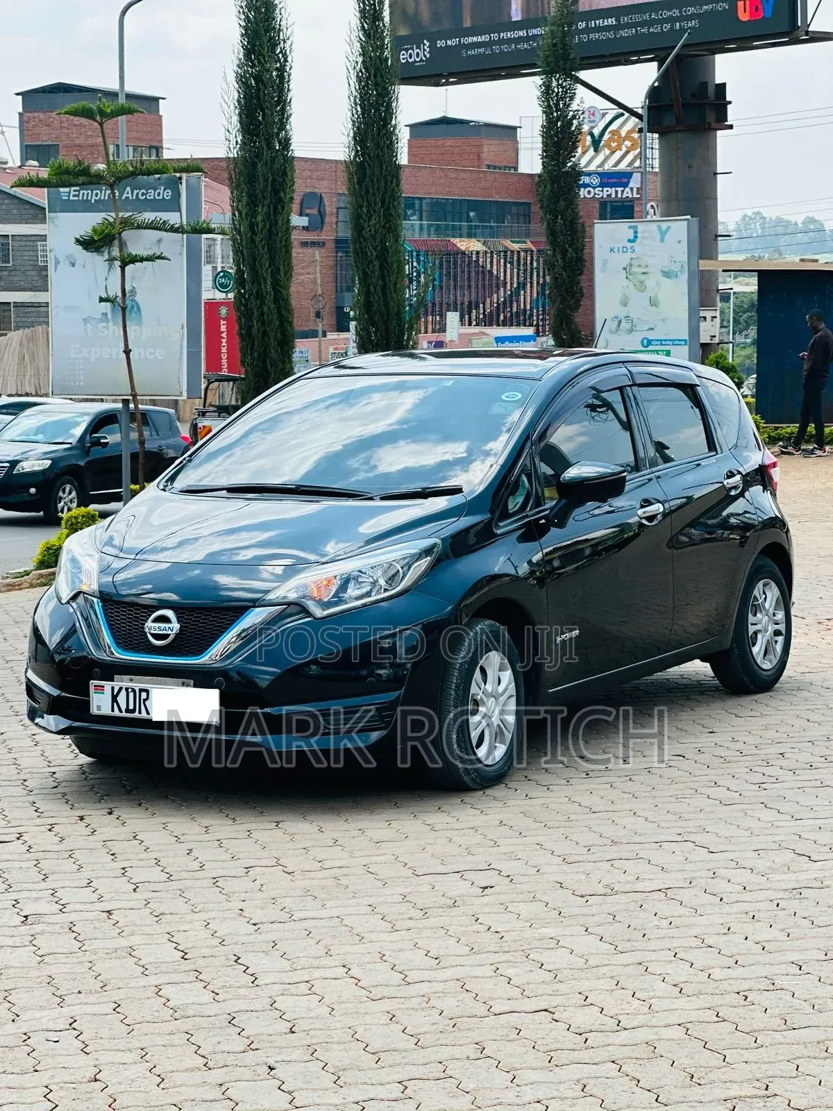 Nissan Note 2017 Black