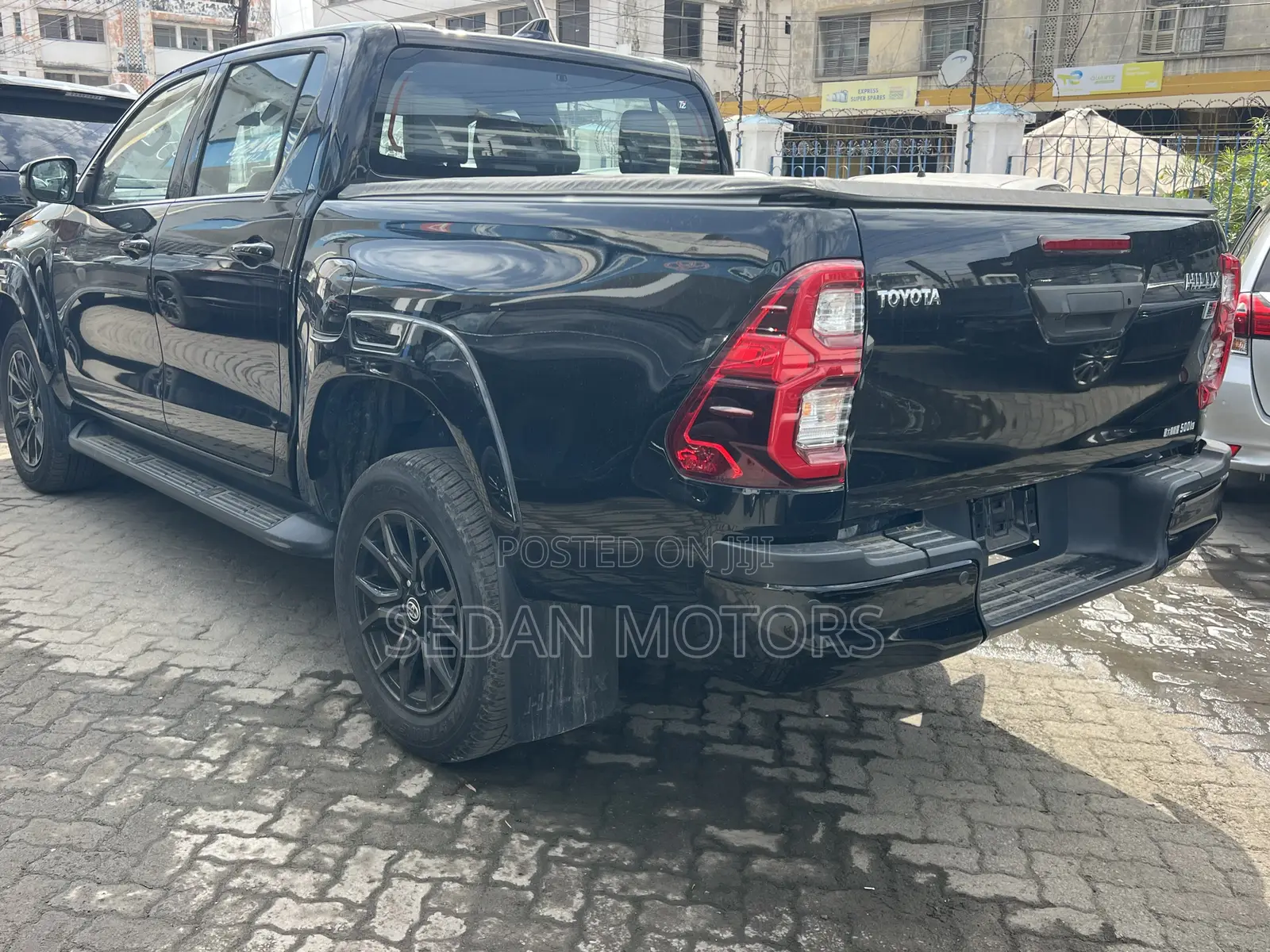Toyota Hilux 2020 Black