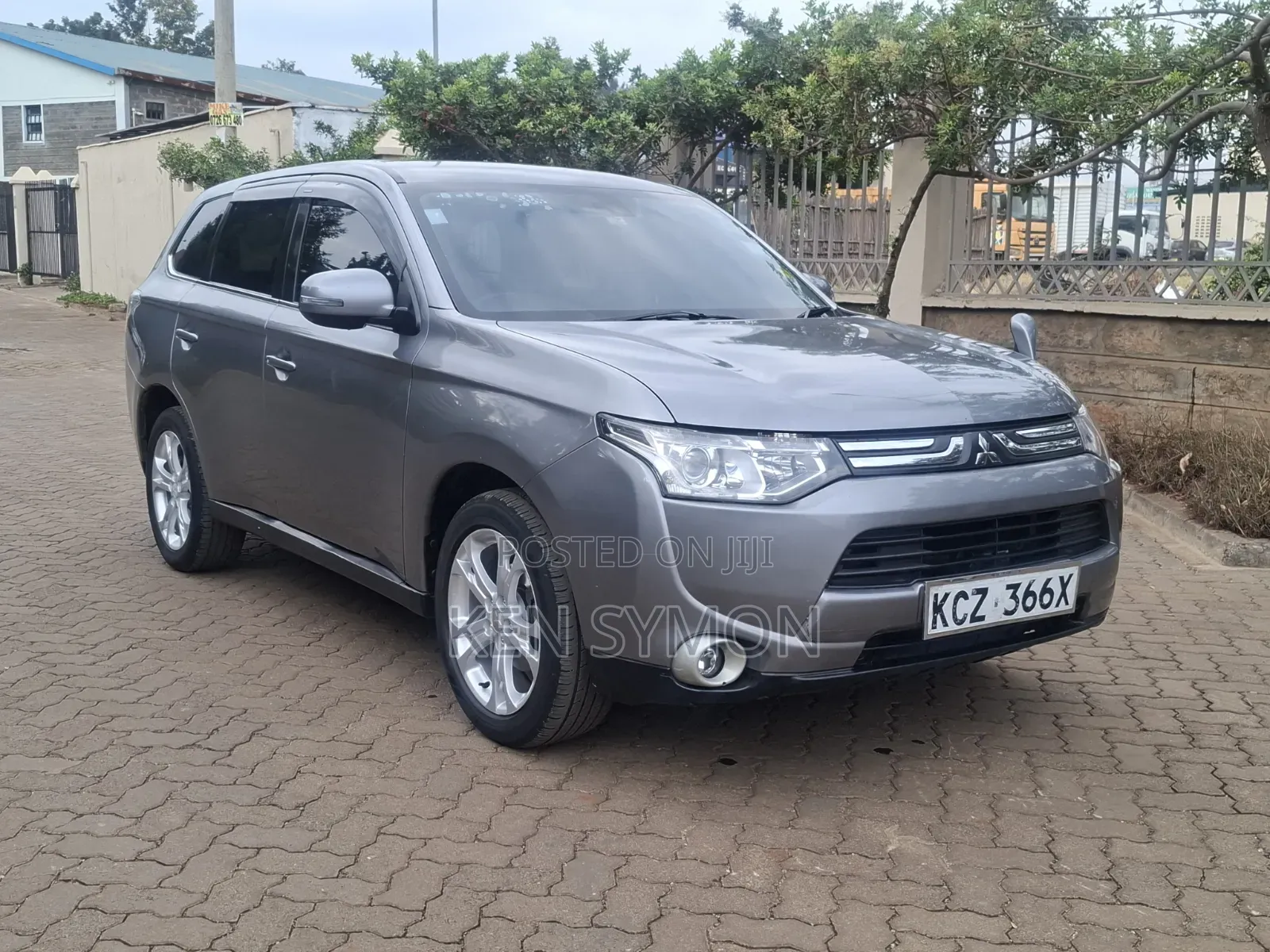 Mitsubishi Outlander 2013 Gray