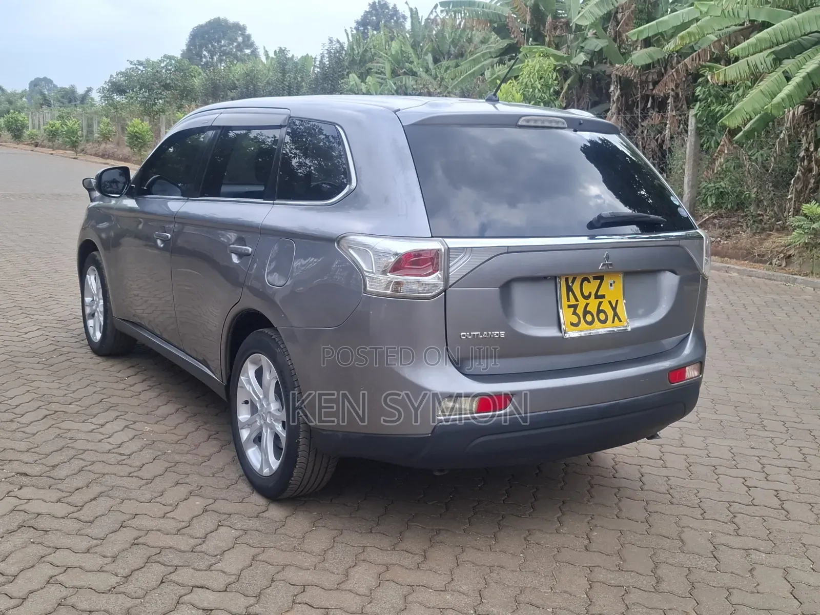 Mitsubishi Outlander 2013 Gray
