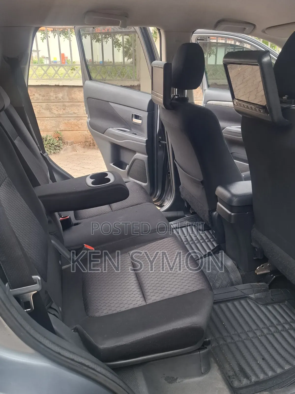 Mitsubishi Outlander 2013 Gray