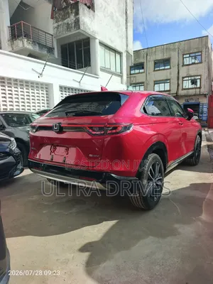 Honda Vezel 2021 Maroon