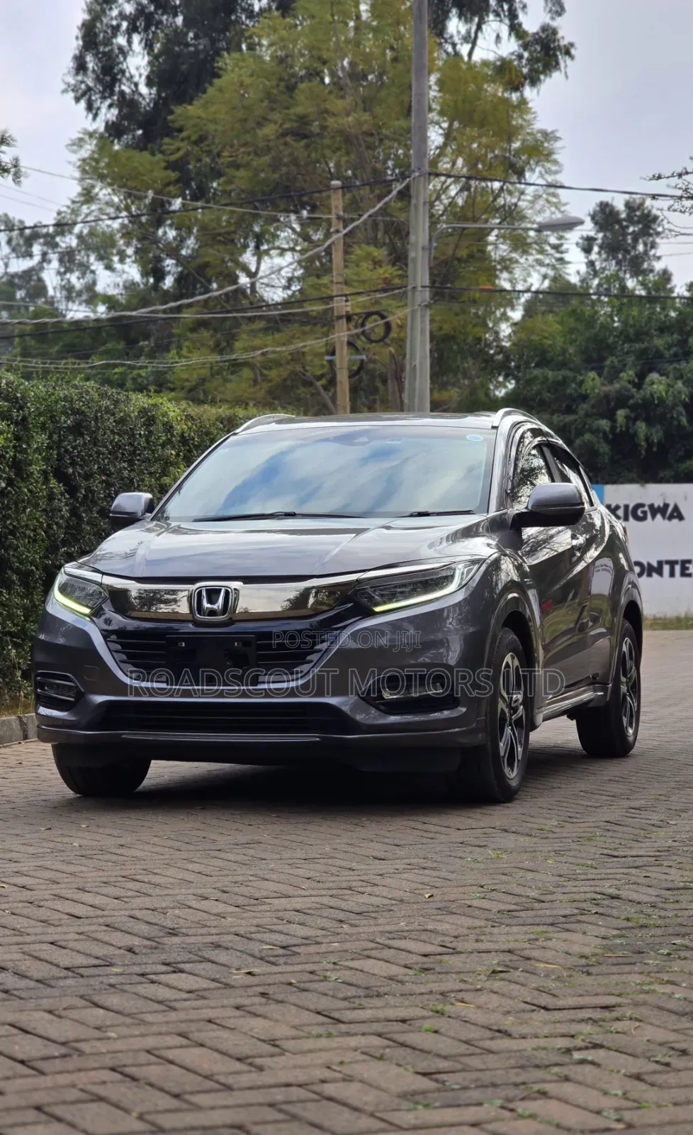 Honda Vezel 2019 Silver