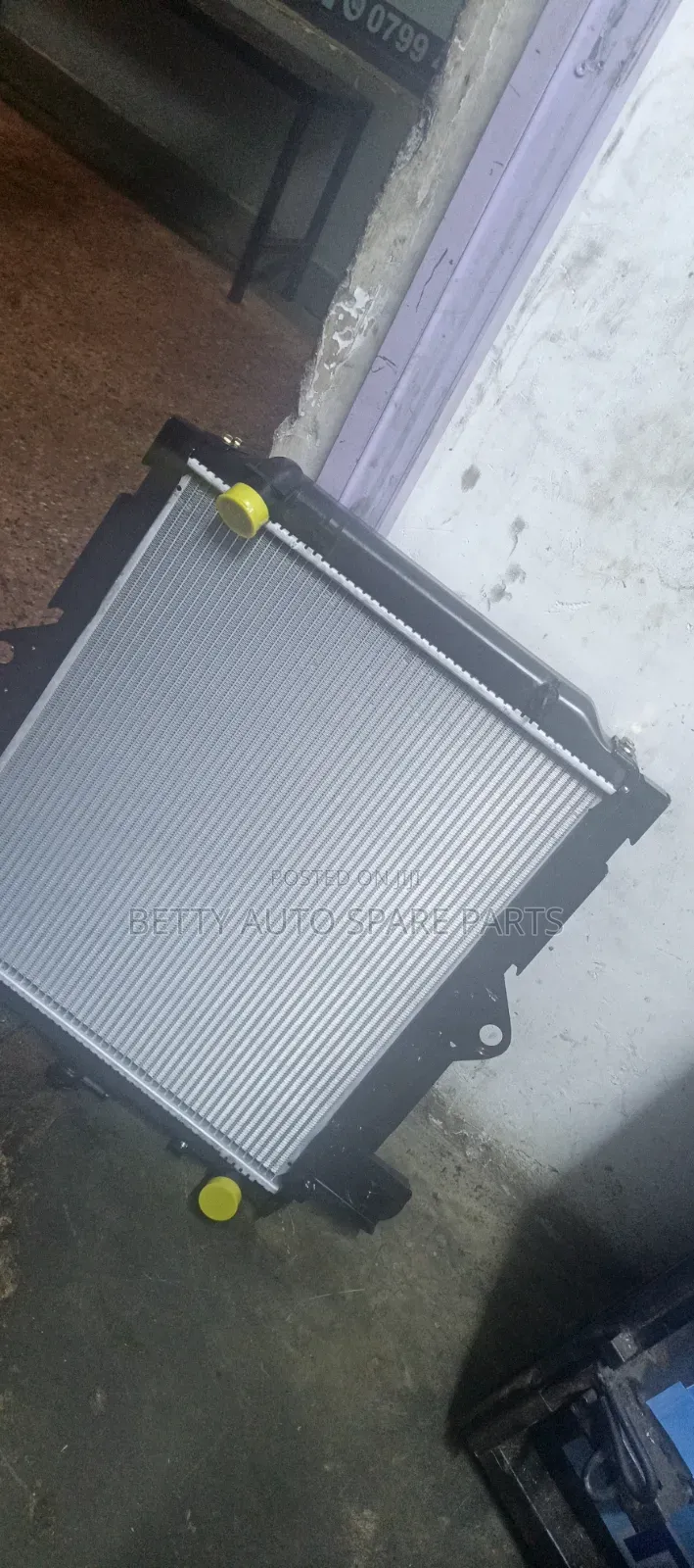 Toyota Land Cruiser 79 Radiator