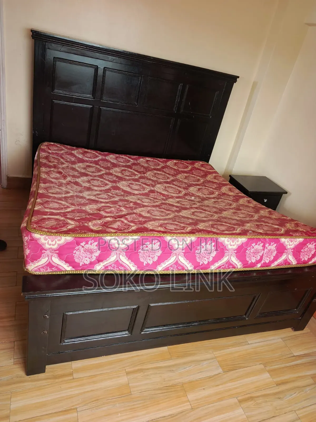 6 by 6 Bed, Mattress Drawer
