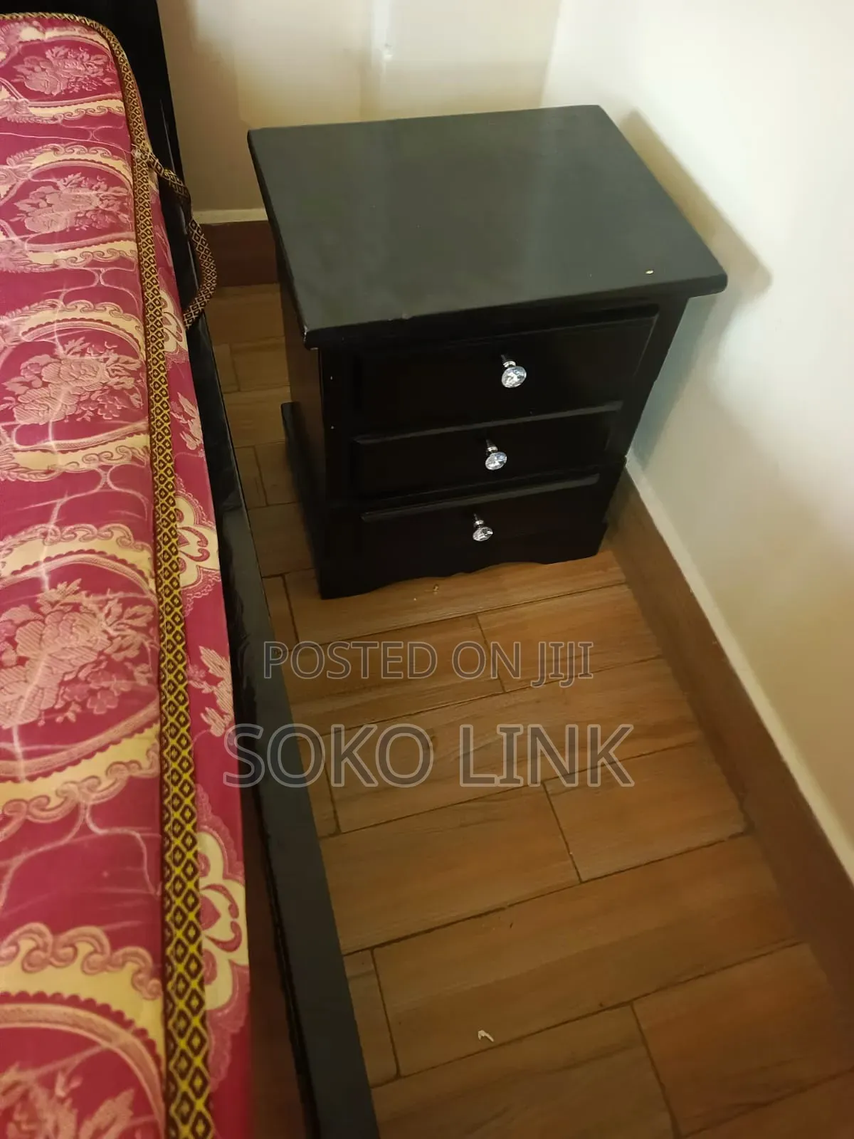 6 by 6 Bed, Mattress Drawer