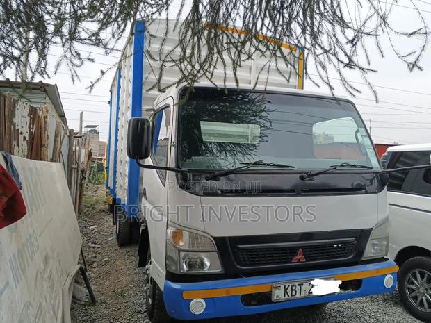 Mistubishi Fuso Canter - thumbnail 2