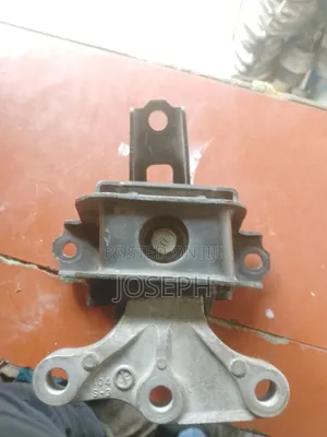 Suzuki Wargon Engine Mount