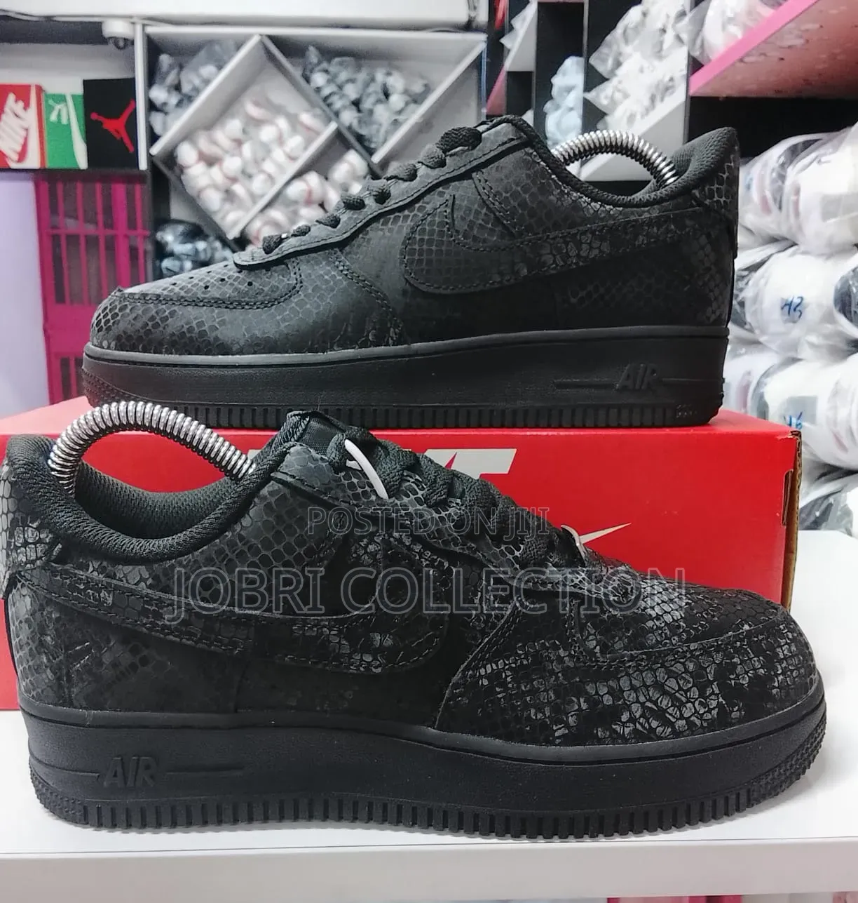Nike Airforce 1 " Kobe "
Sneakers