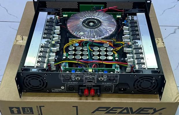 PEAVEY CS4080 Brand New Power Amplifier - thumbnail 2