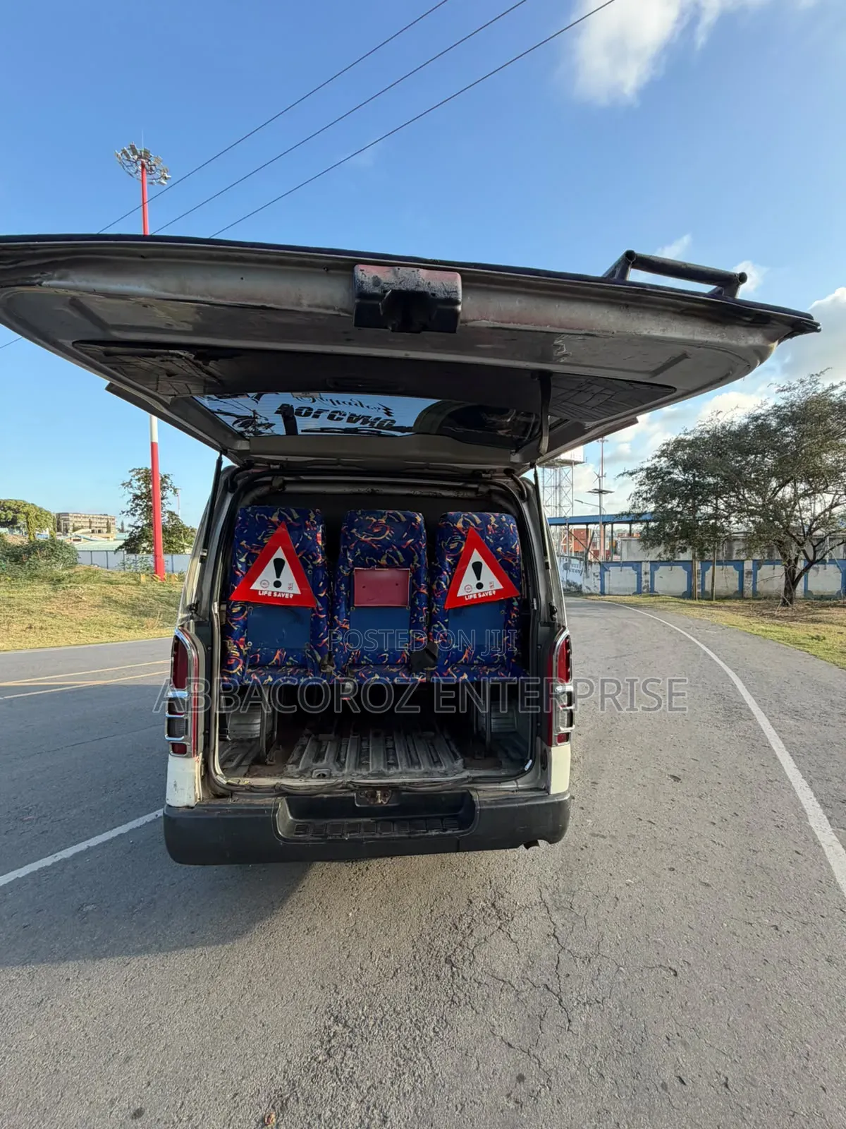 Toyota HiAce 2015 White