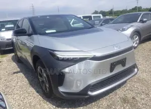 Toyota bZ4X 71.4 kWh FWD 2022 Silver