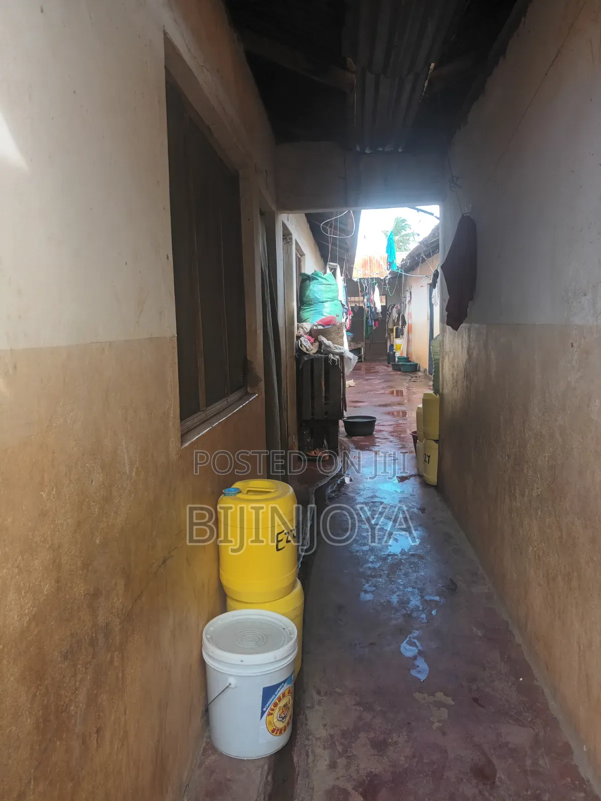 18bdrm House in Mtwapa for sale