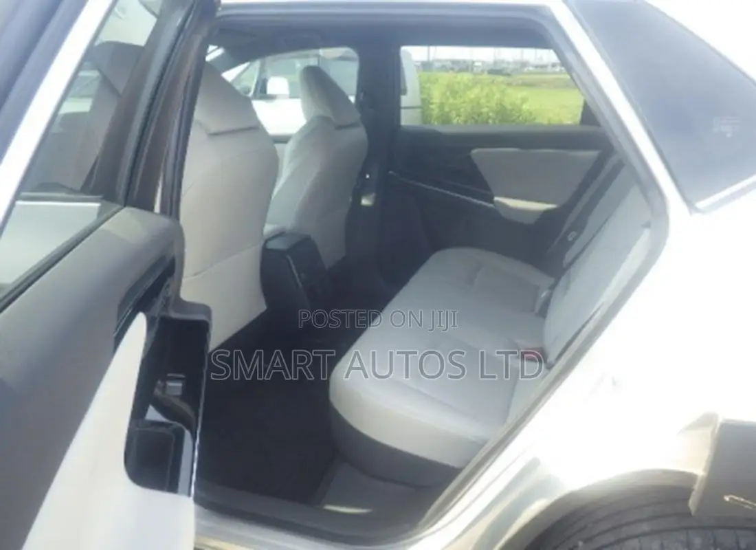 Toyota bZ4X 71.4 kWh FWD 2022 Silver