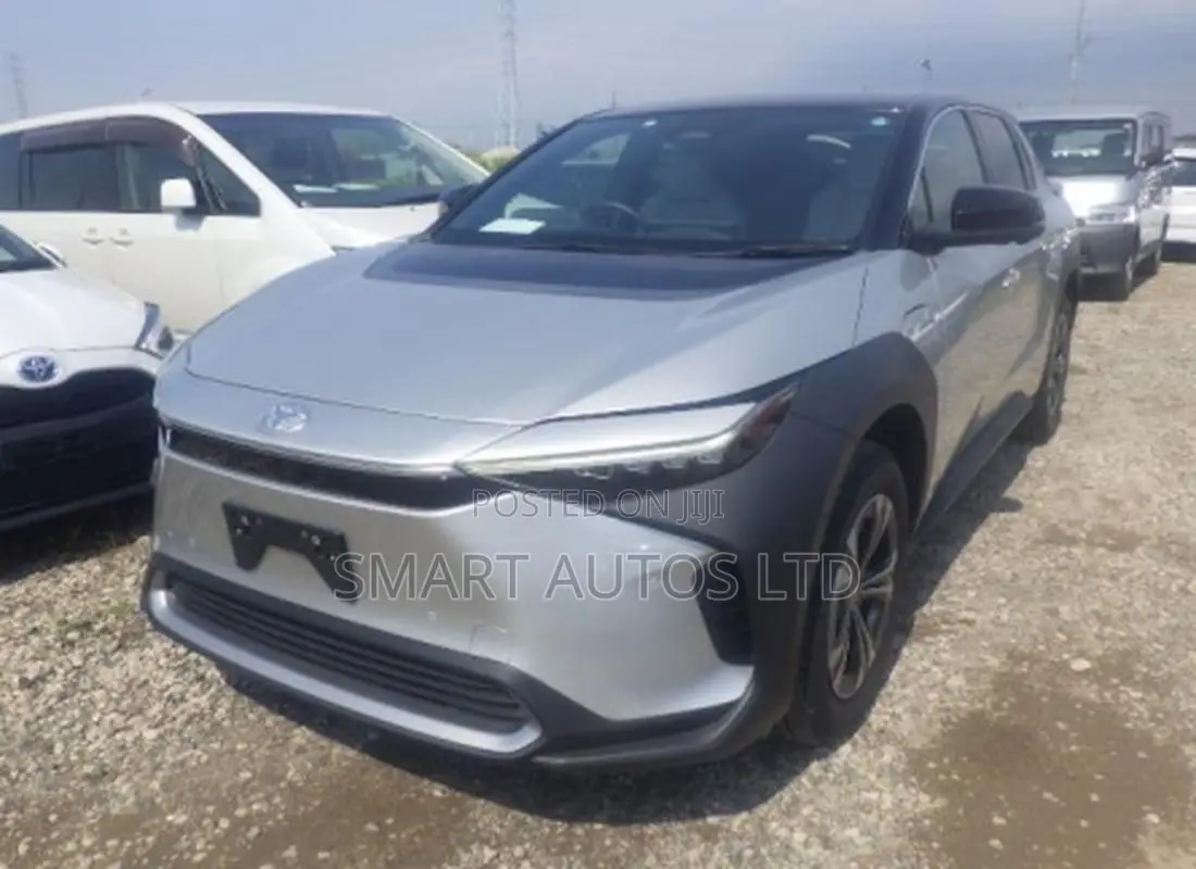 Toyota bZ4X 71.4 kWh FWD 2022 Silver
