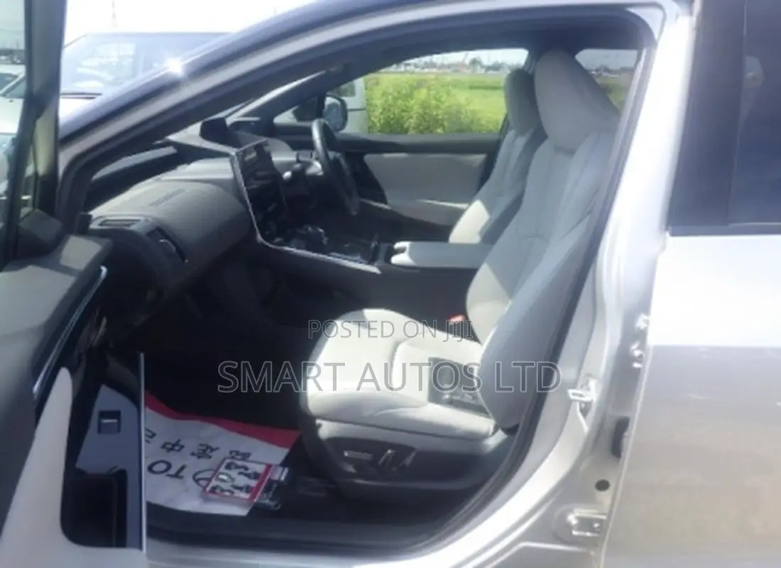 Toyota bZ4X 71.4 kWh FWD 2022 Silver