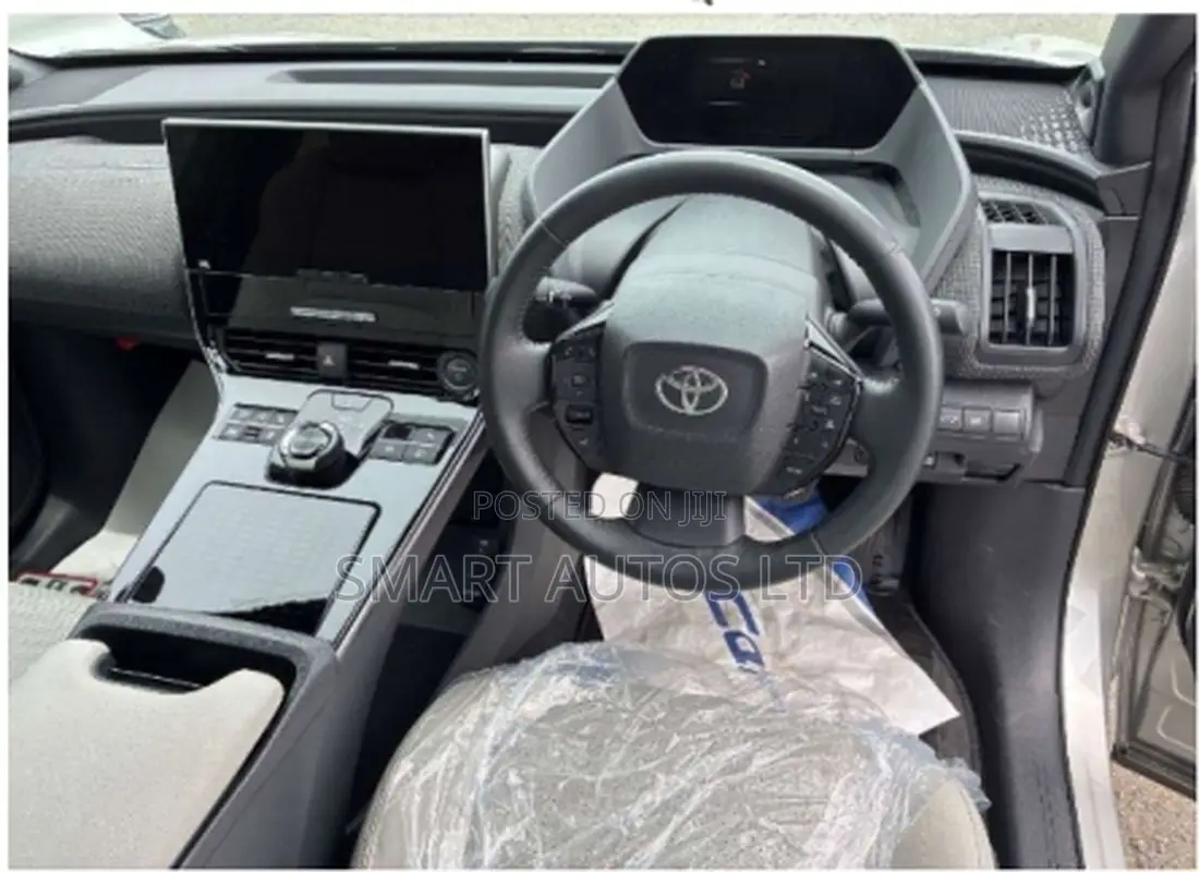 Toyota bZ4X 71.4 kWh FWD 2022 Silver