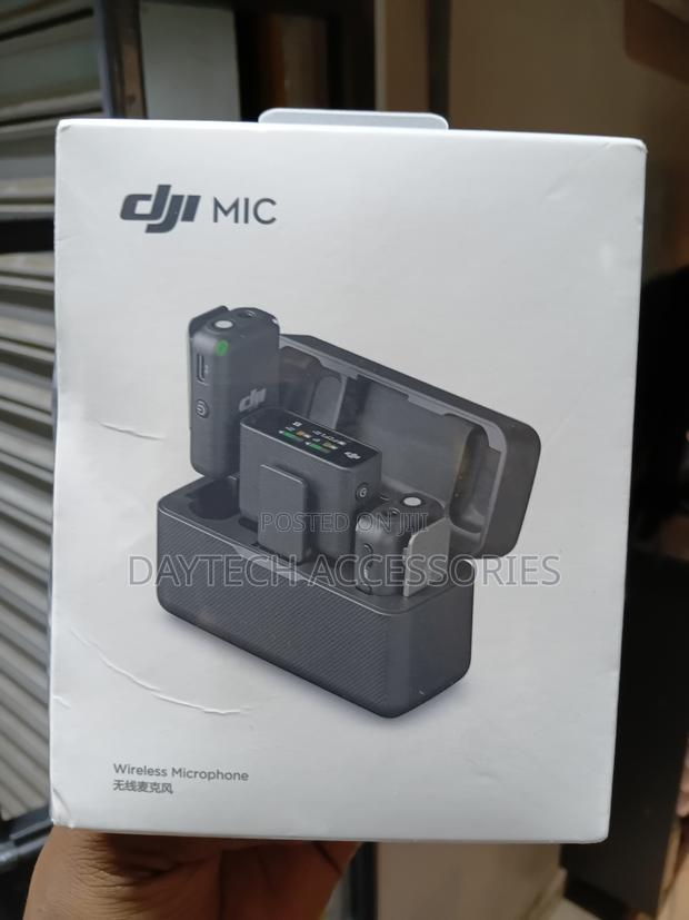 DJI Mic Compact Digital Wireless Microphone System in Black - thumbnail 3
