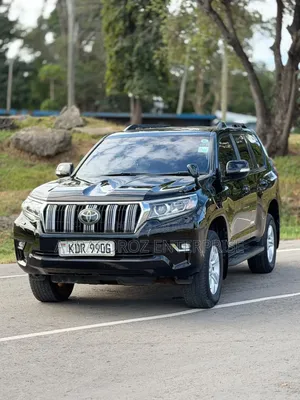 Toyota Land Cruiser Prado 2018 Black