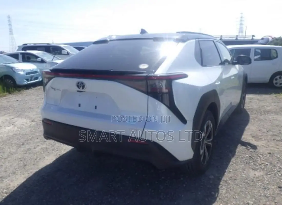 Toyota bZ4X 2022 White