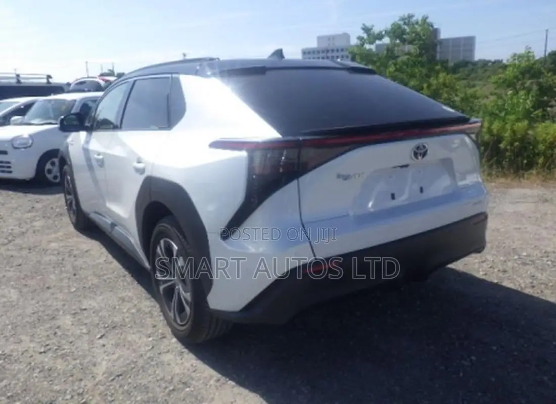 Toyota bZ4X 2022 White