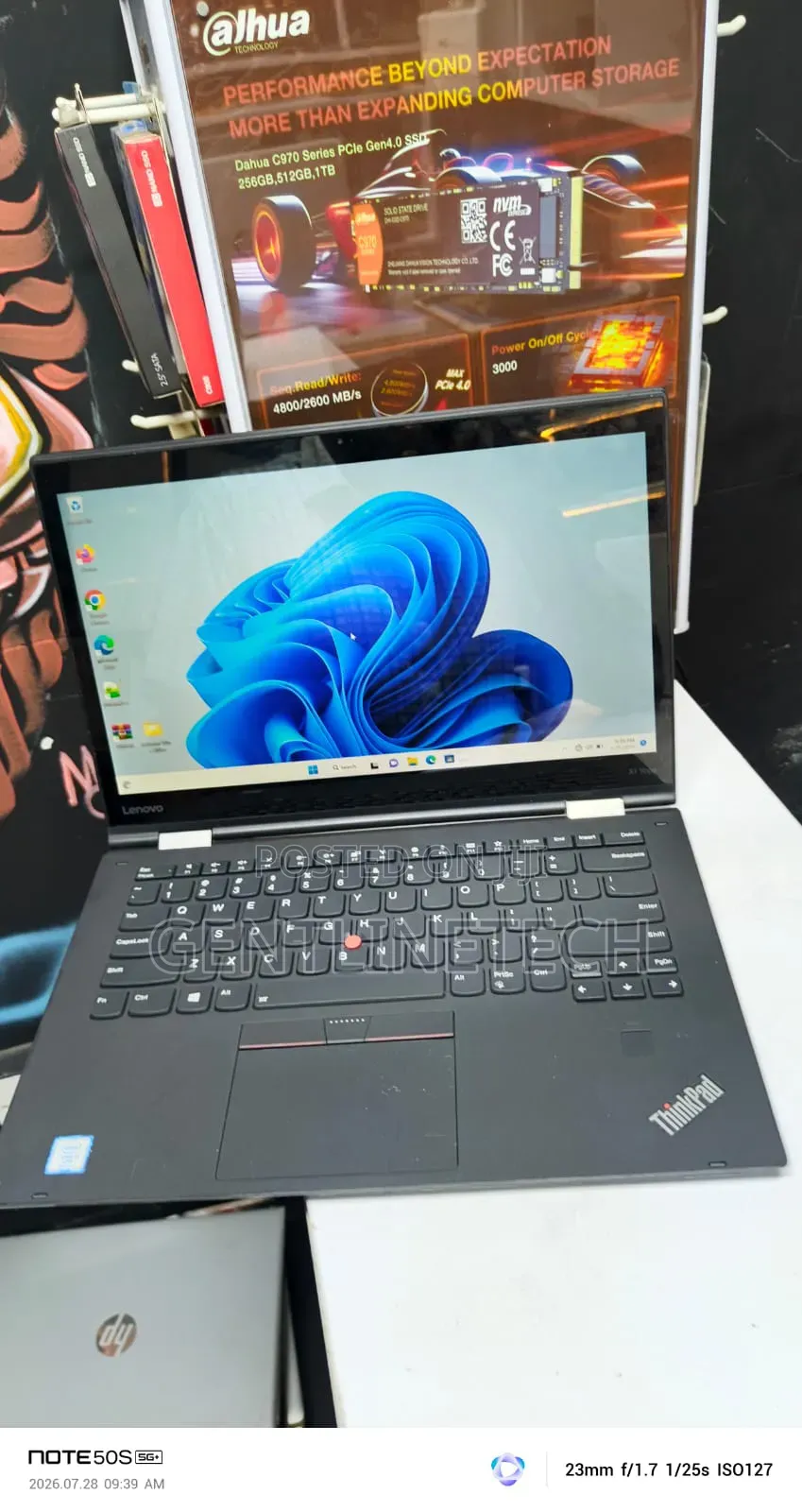 Laptop Lenovo ThinkPad X1 Yoga 8GB Intel Core i7 HDD 256GB