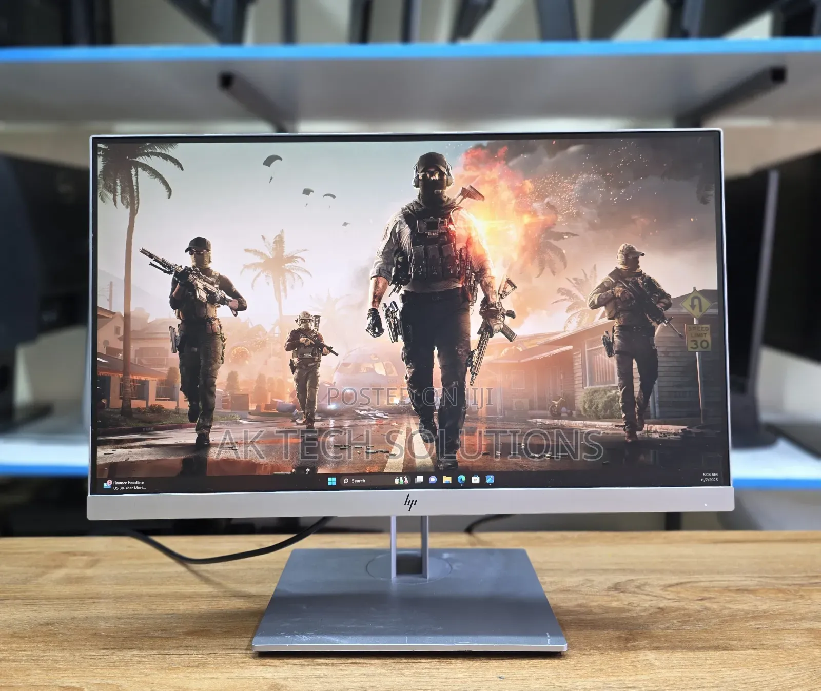 HP E223 Monitor
22 Inch Edge to Edge Monitor 
Vga/Hdmi/Display