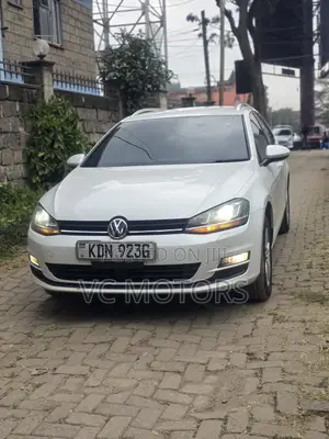 Volkswagen Golf TSI S 4-Door FWD 2016 White