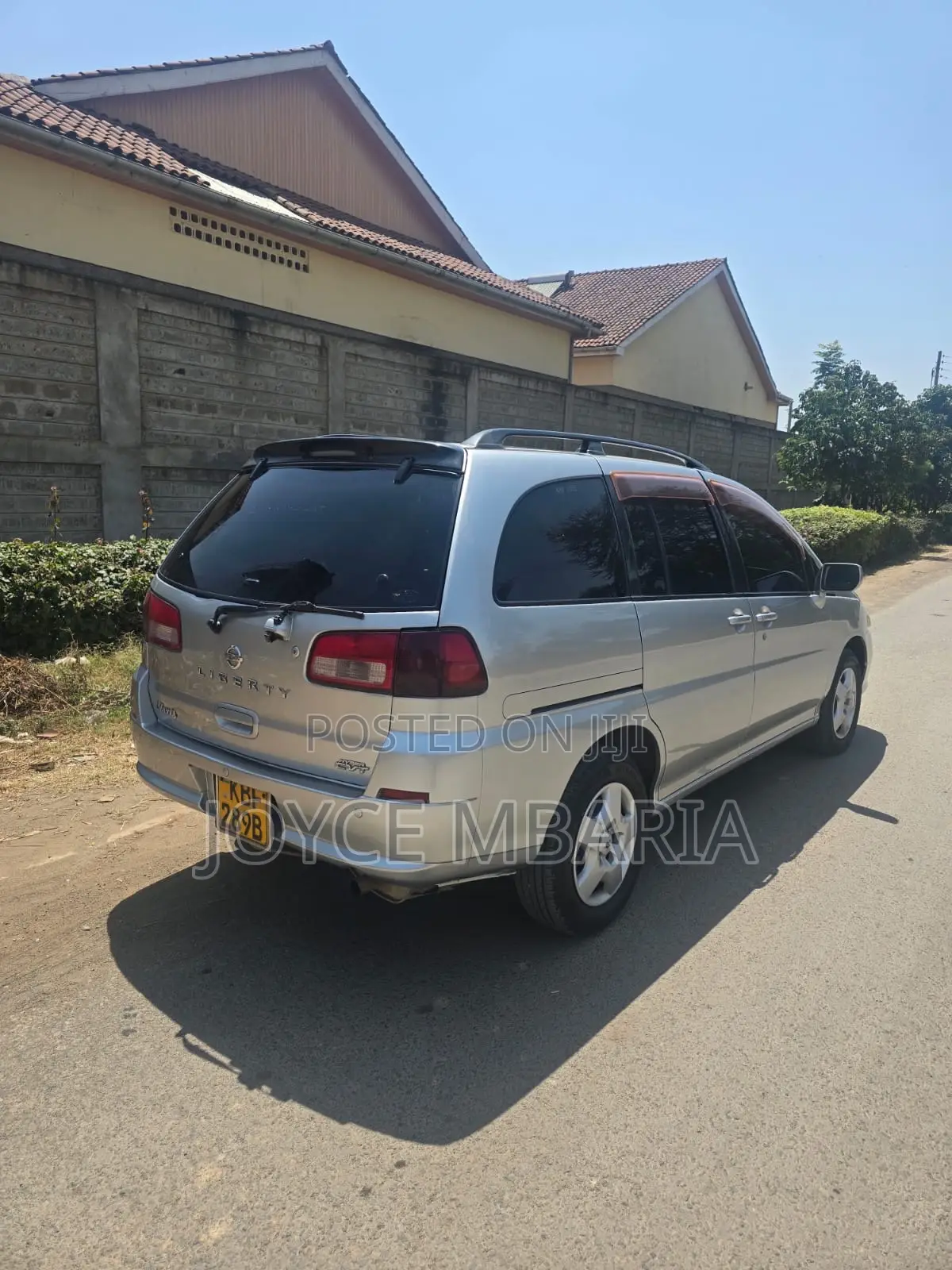Nissan Liberty 2004 Silver