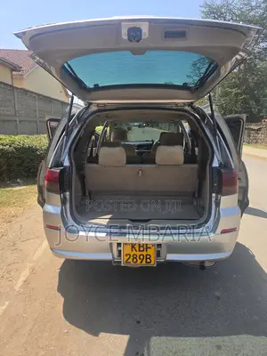 Nissan Liberty 2004 Silver