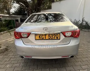 Toyota Mark X 2.5 AWD 2011 Silver