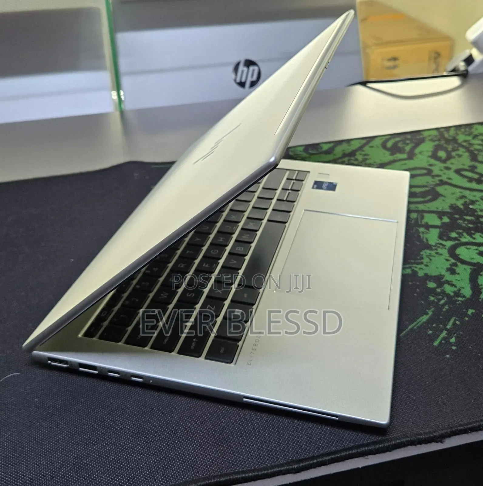 Laptop HP EliteBook 840 G10 8GB Intel Core i7 SSD 256GB