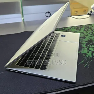 Laptop HP EliteBook 840 G10 8GB Intel Core i7 SSD 256GB