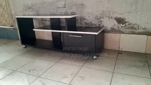 Michigan 4ft TV Stand – Modern Entertainment Unit