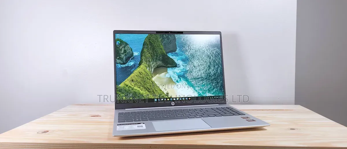 New Laptop HP OmniBook 5 16" 16GB Intel Core Ultra 7 SSD 1T