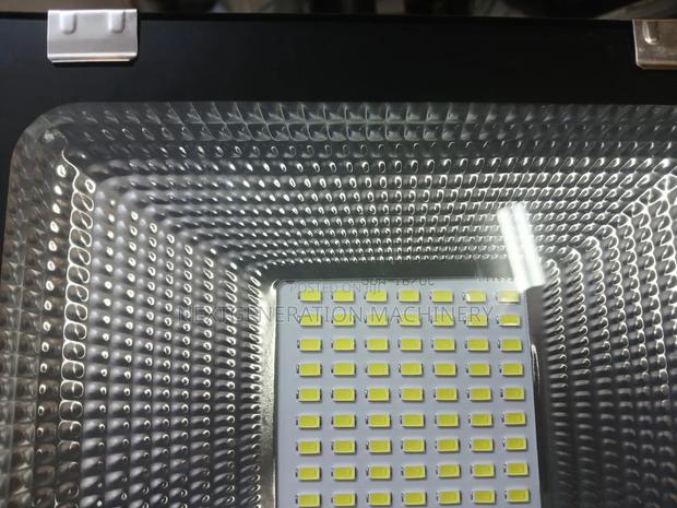 Floodlights 300watts With Panel - thumbnail 2