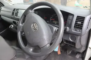 New Toyota Quantum 2019 White