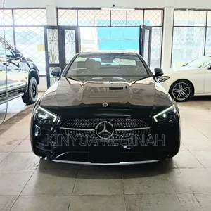 Mercedes-Benz E200 2021 Black