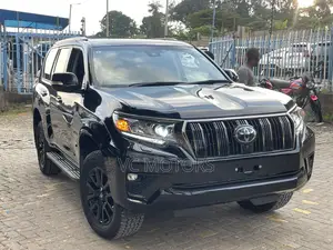 Toyota Land Cruiser Prado 2.8 2021 Black
