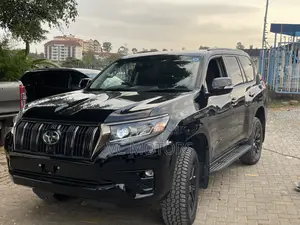 Toyota Land Cruiser Prado 2.8 2021 Black