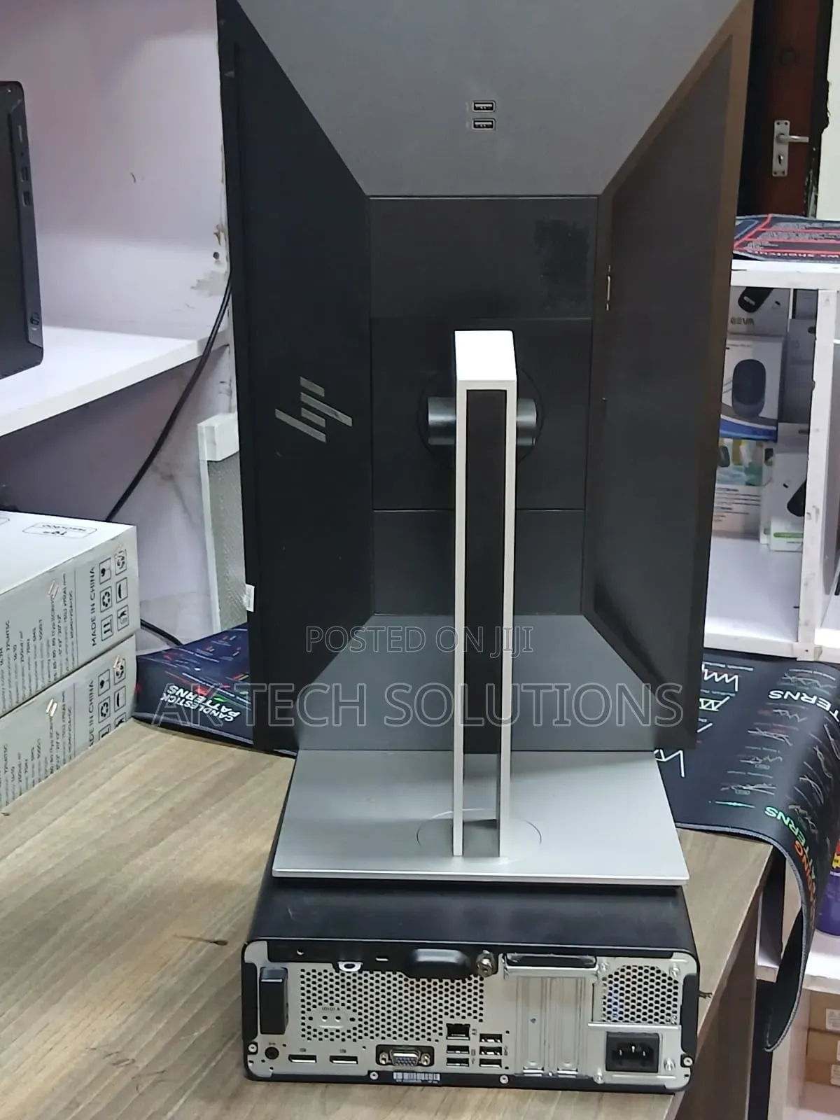 Desktop Computer HP 8GB AMD Ryzen 5 SSD 256GB