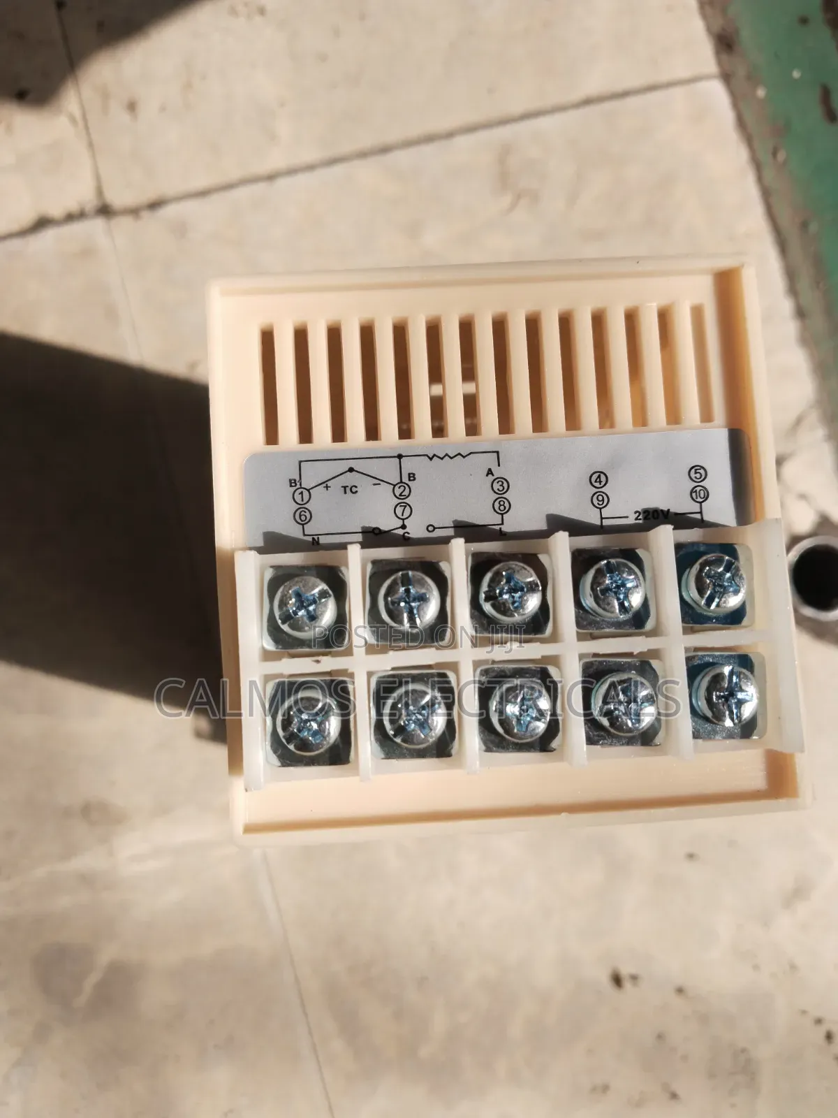 Temperature Controller 0 to 300°