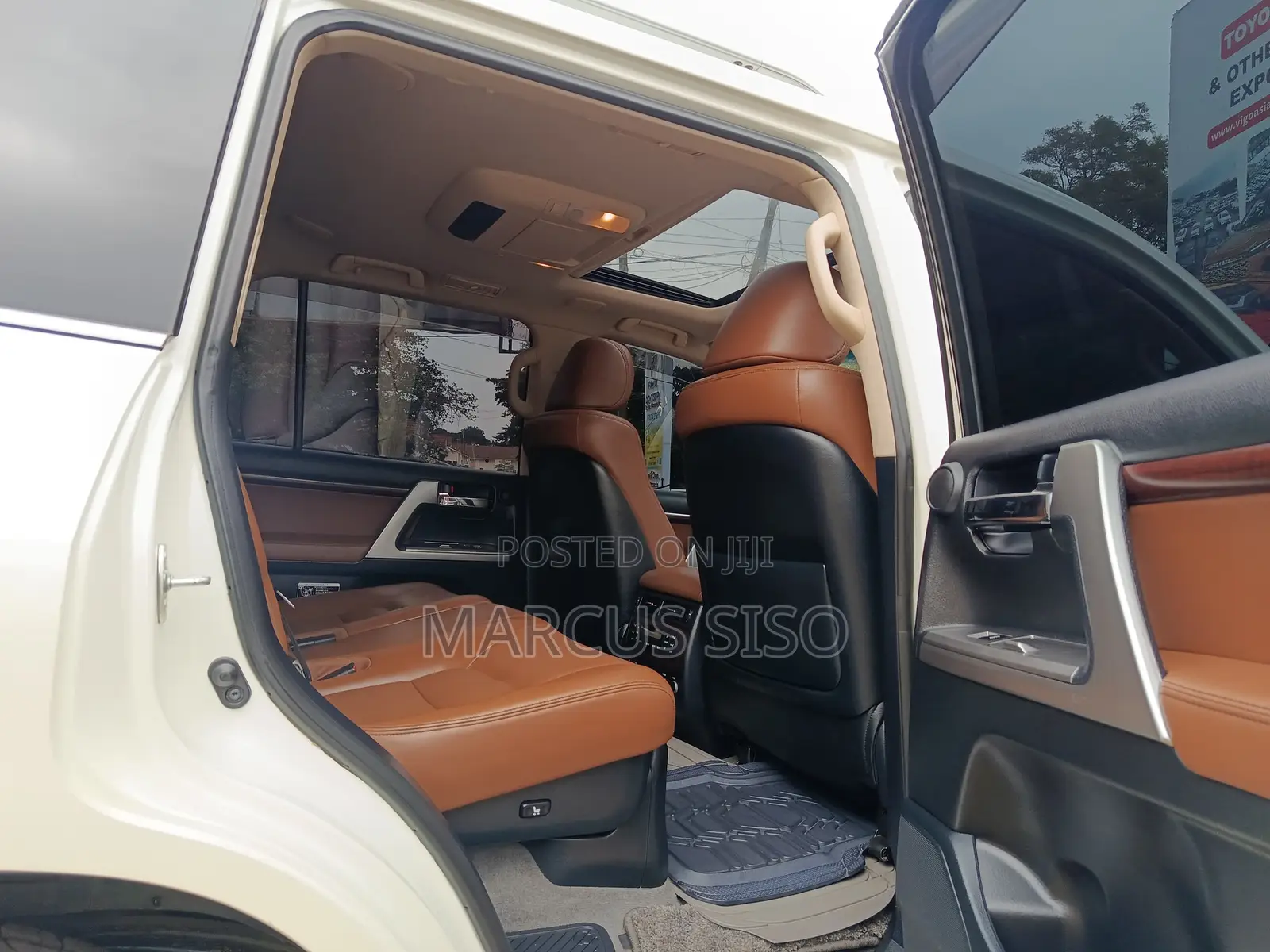 Toyota Land Cruiser 4.6 V8 ZX 2014 White