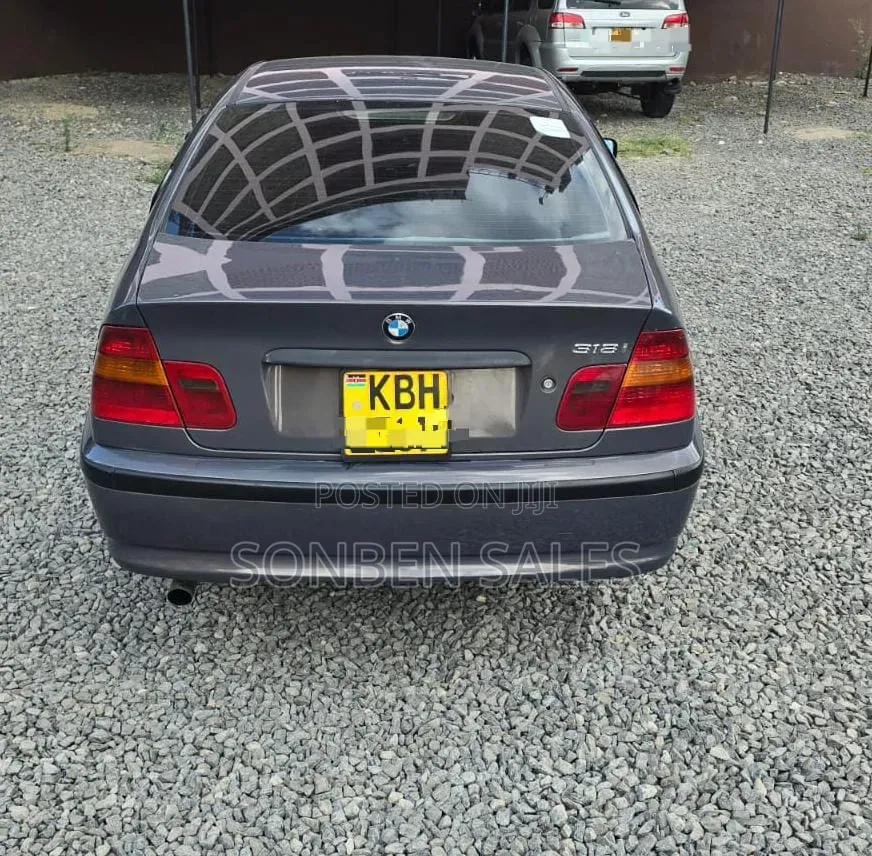 BMW 318i 2005 Gray